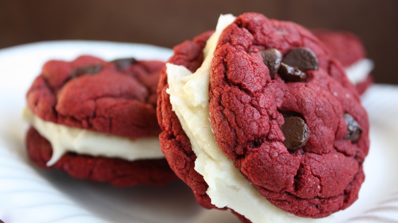 cookies, red velvet, sandwich, chocolate, cream, cooking, recipe (horizontal)