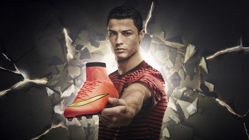 CRISTIANO RONALDO, NIKE MERCURIAL (horizontal)