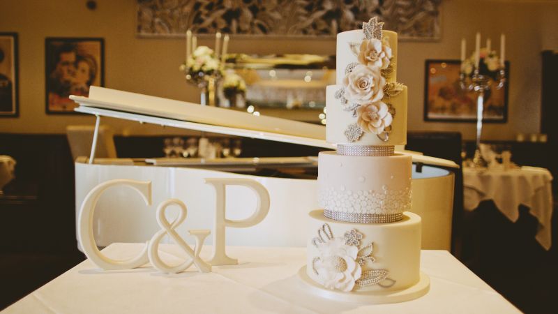 wedding cake, flowers, 4k (horizontal)