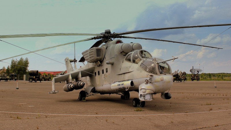 Mi-24, Mil, Hind, attack helicopter, Crocodile, flying tank, Russian Air Force (horizontal)