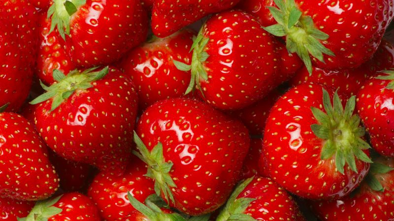 strawberry, 8k (horizontal)