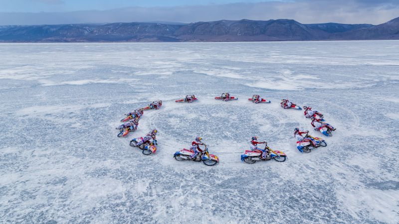 Lake Baikal, ice, 5k (horizontal)