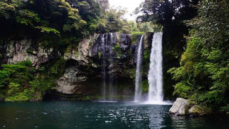 Jeju Island, Cheonjiyeon, Waterfall, 5K (horizontal)