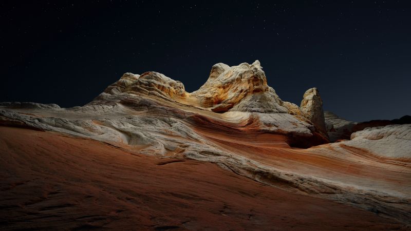 iOS 14.2, Desert Peak Night, 4K (horizontal)