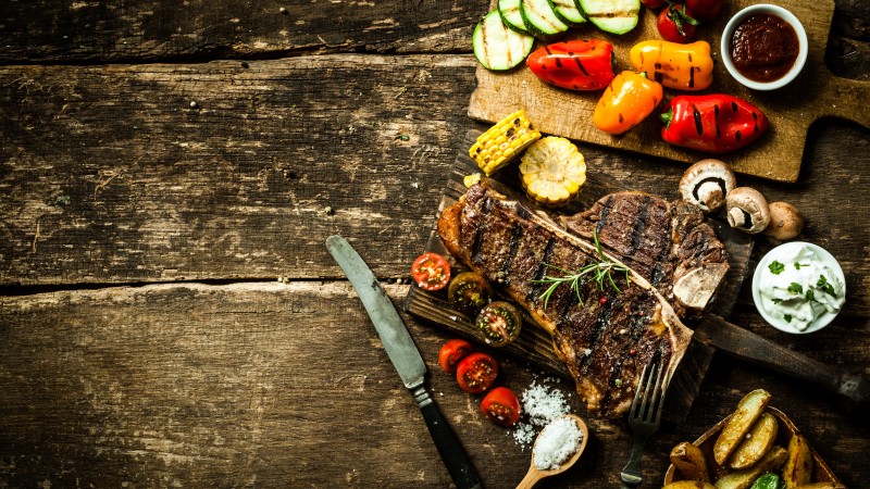 food, cooking, grill, vegetables, peppers, mushrooms, tomatoes, corn, potatoes, meat, steak, sauces. (horizontal)