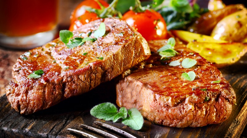 beef, steak, food, cooking, grill, vegetables, meal, meat, tomato leaves . (horizontal)