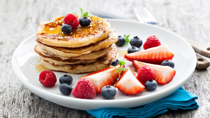 Pancakes, raspberry, fruit, strawberry, blueberry, honey (horizontal)