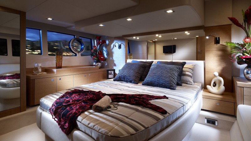 Sunseeker yacht Portofino 48, yacht, high-tech, bedroom (horizontal)