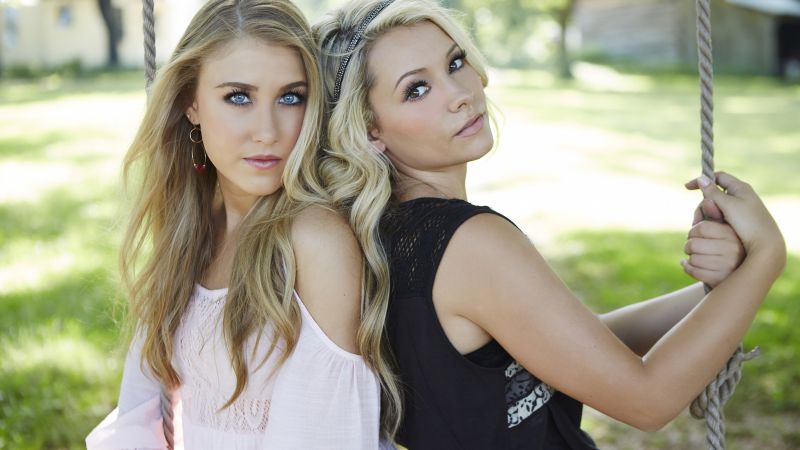 Maddie & Tae, Top music artist and bands, singer, country, blonde (horizontal)
