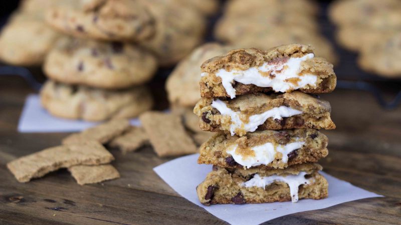 Cookies, marchmallow, chocolate (horizontal)