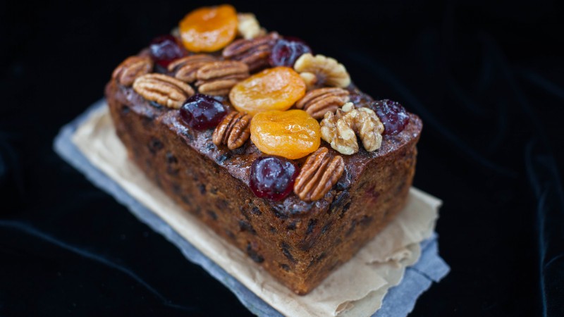 Loaf cakes, Christmas Cakes, holiday cookies, caramelized fruit, dried apricots, walnuts, raisin (horizontal)