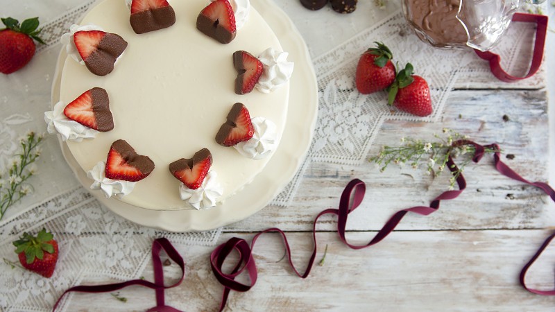 cake, love, cream, chocolate, strawberry,  (horizontal)