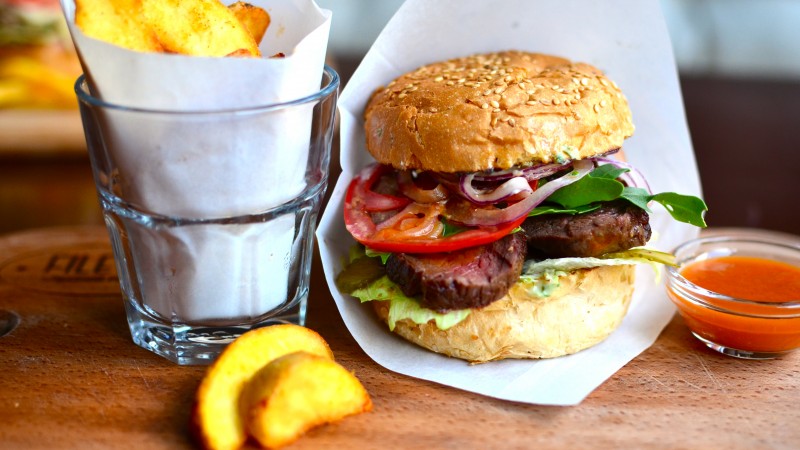 burger, fast food, salad, bun, onions, ketchup, sauce, tomato, potato (horizontal)