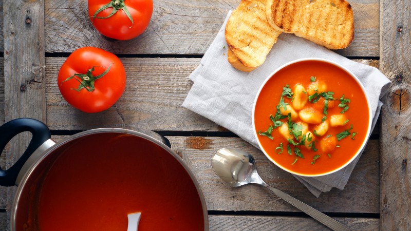 puree soup, tomato, gnocchi, toast, herbs (horizontal)