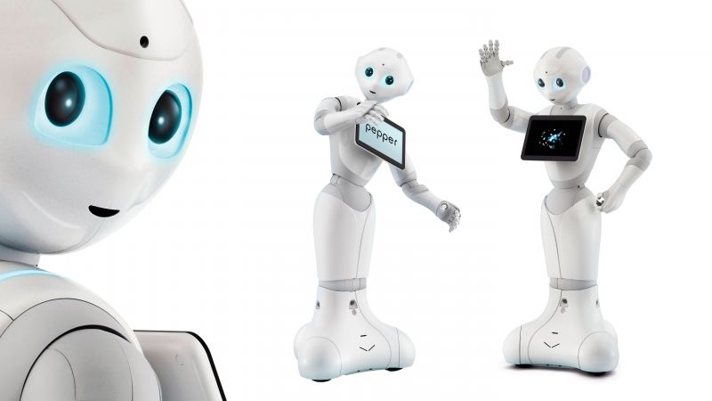 Pepper the robot: Intelligent robot, SoftBank, Aldebaran robot (horizontal)