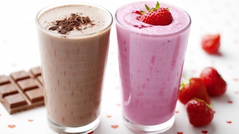 smoothies, chocolate, milk, strawberry (horizontal)