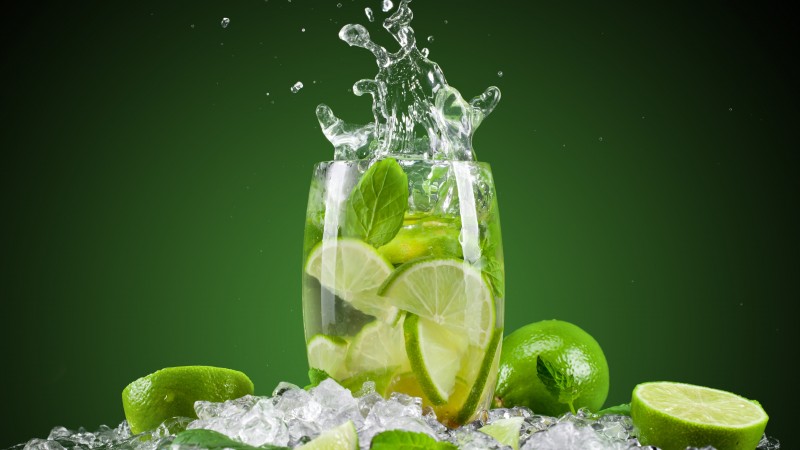 cocktails, lime, mint, water, ice (horizontal)