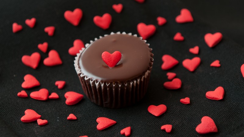 muffins, hearts, flowers (horizontal)