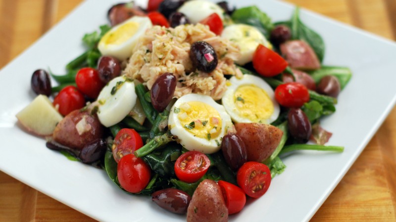 asparagus, potatoes, olives, chicken, eggs, cherry tomatoes, spinach, cooking, recipe (horizontal)