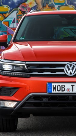 Volkswagen Tiguan, crossover, orange (vertical)