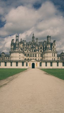 Château de Chambord, France, castle, travel, tourism (vertical)