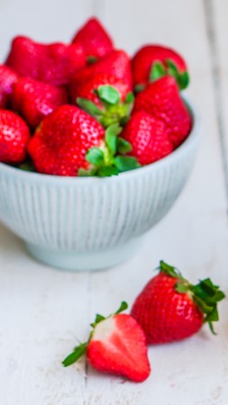 Milk shake, milk, strawberries, ice,  (vertical)