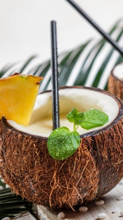 pina colada, coconut, pineapple, cocktail (vertical)