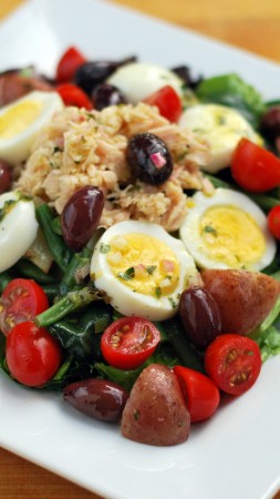 asparagus, potatoes, olives, chicken, eggs, cherry tomatoes, spinach, cooking, recipe (vertical)