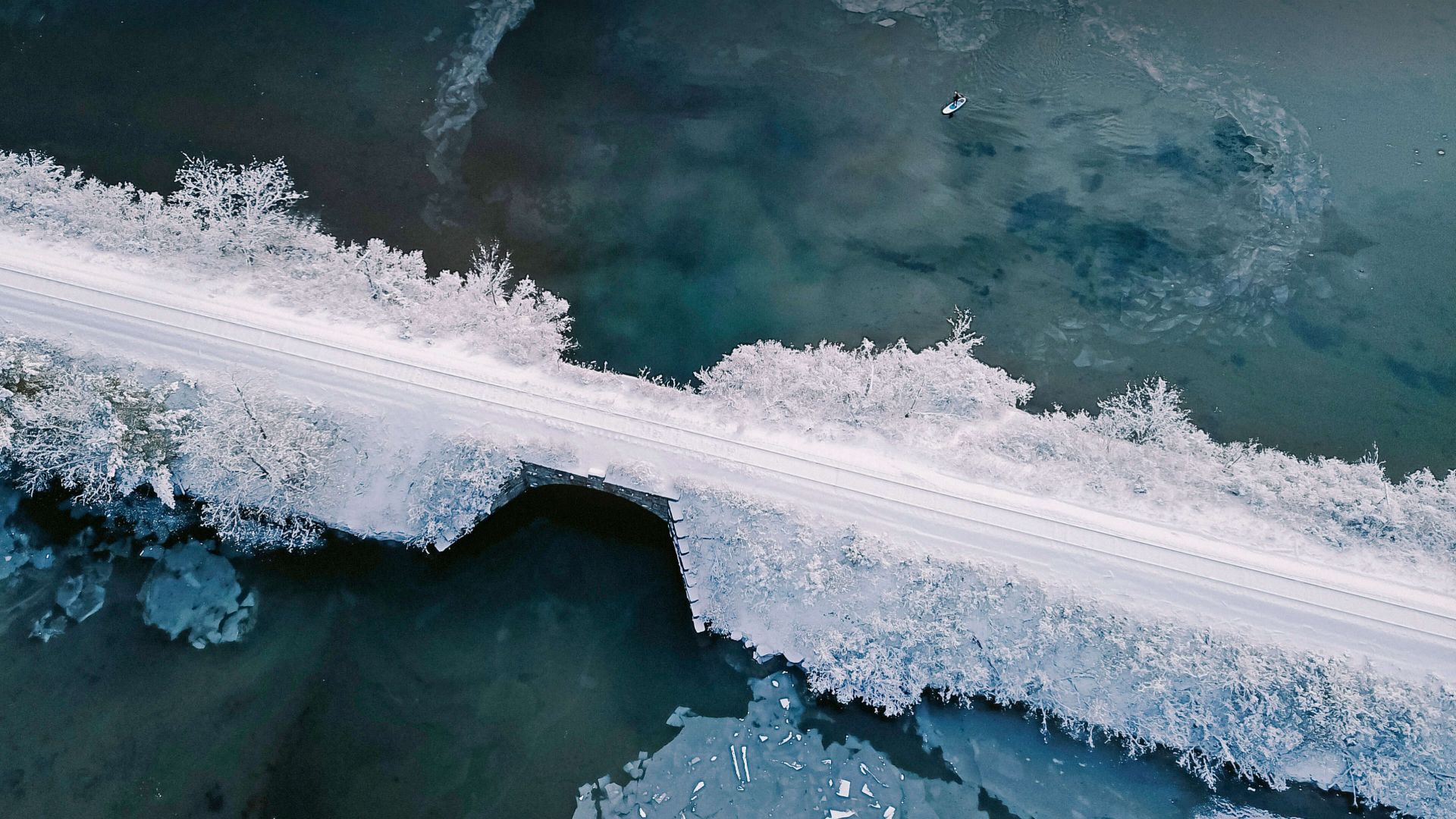 Hanover, New Hampshire, USA, ice, snow, winter, 4K (horizontal)