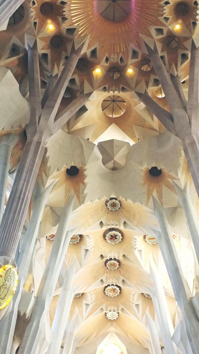 Sagrada Família, Barselona, Tourism, Travel (vertical)